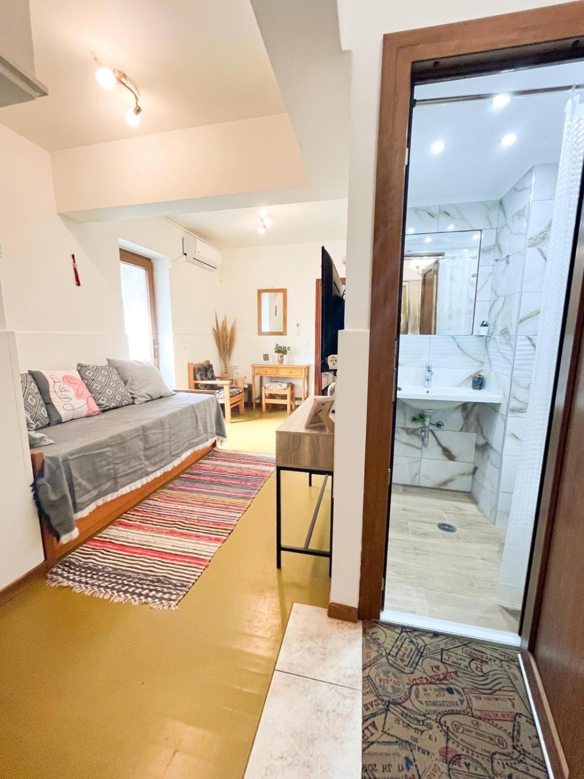 Miltiadis Apartments Kokkari Exteriör bild